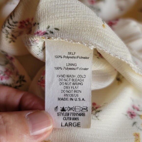 Altar'd State Floral VNeck Bell Sleeve Top NWT - Picture 10 of 10